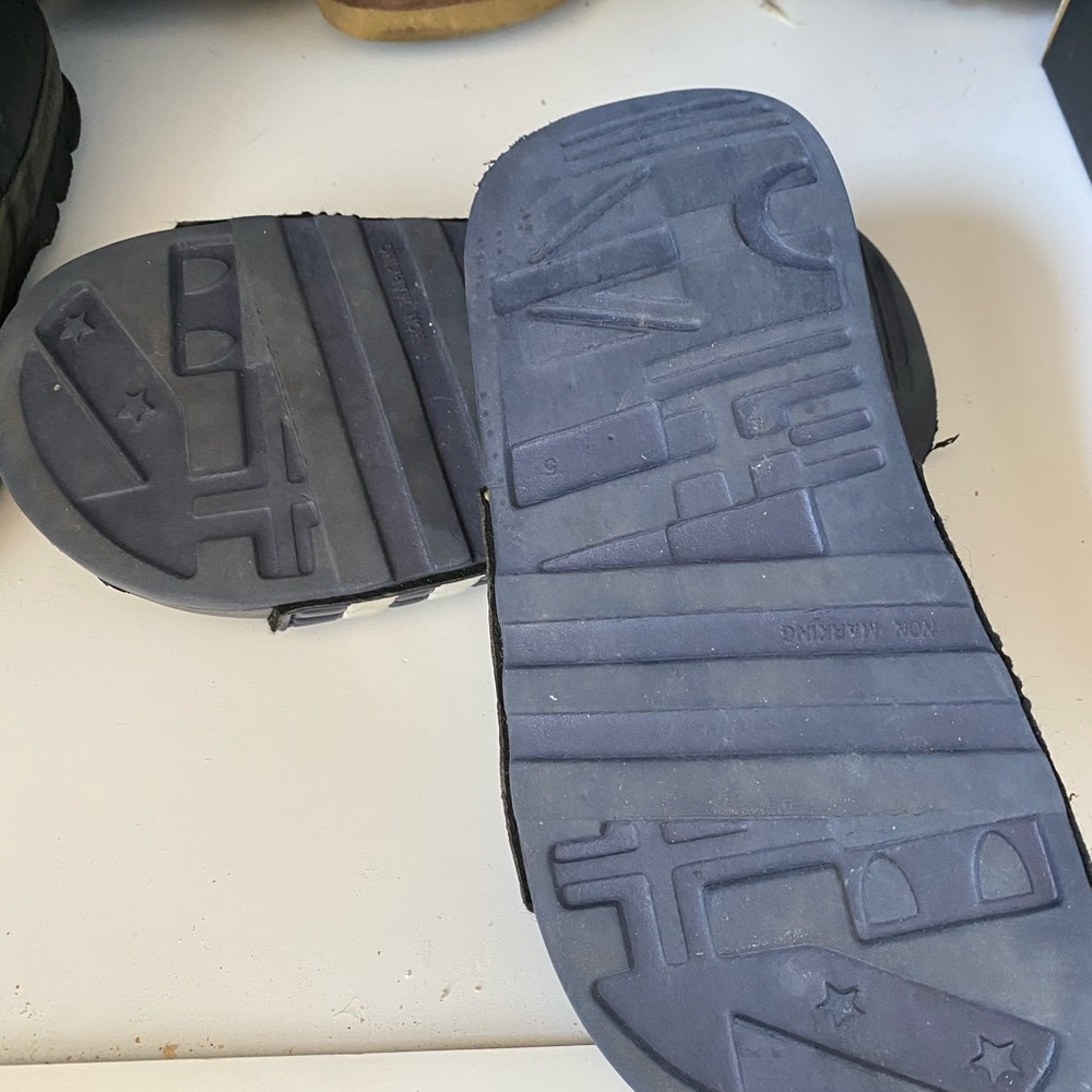 - Adidas sandals - Picture 2 of 3